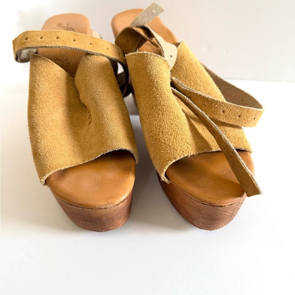 Free People Ankle Strap Wood Chunky Suede Leather Clogs - Picture 7 of 8